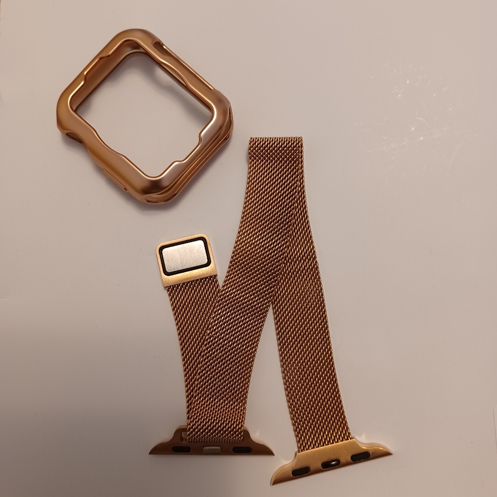New Rose Gold Apple Watch Band